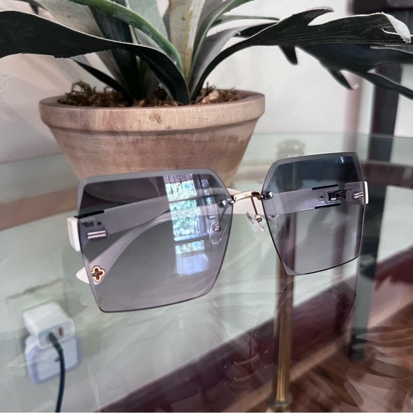 Rimless Square Fashion Sunglasses Gradient Lens Cut Edge Glasses Eyewear UV400 - Picture 6 of 7